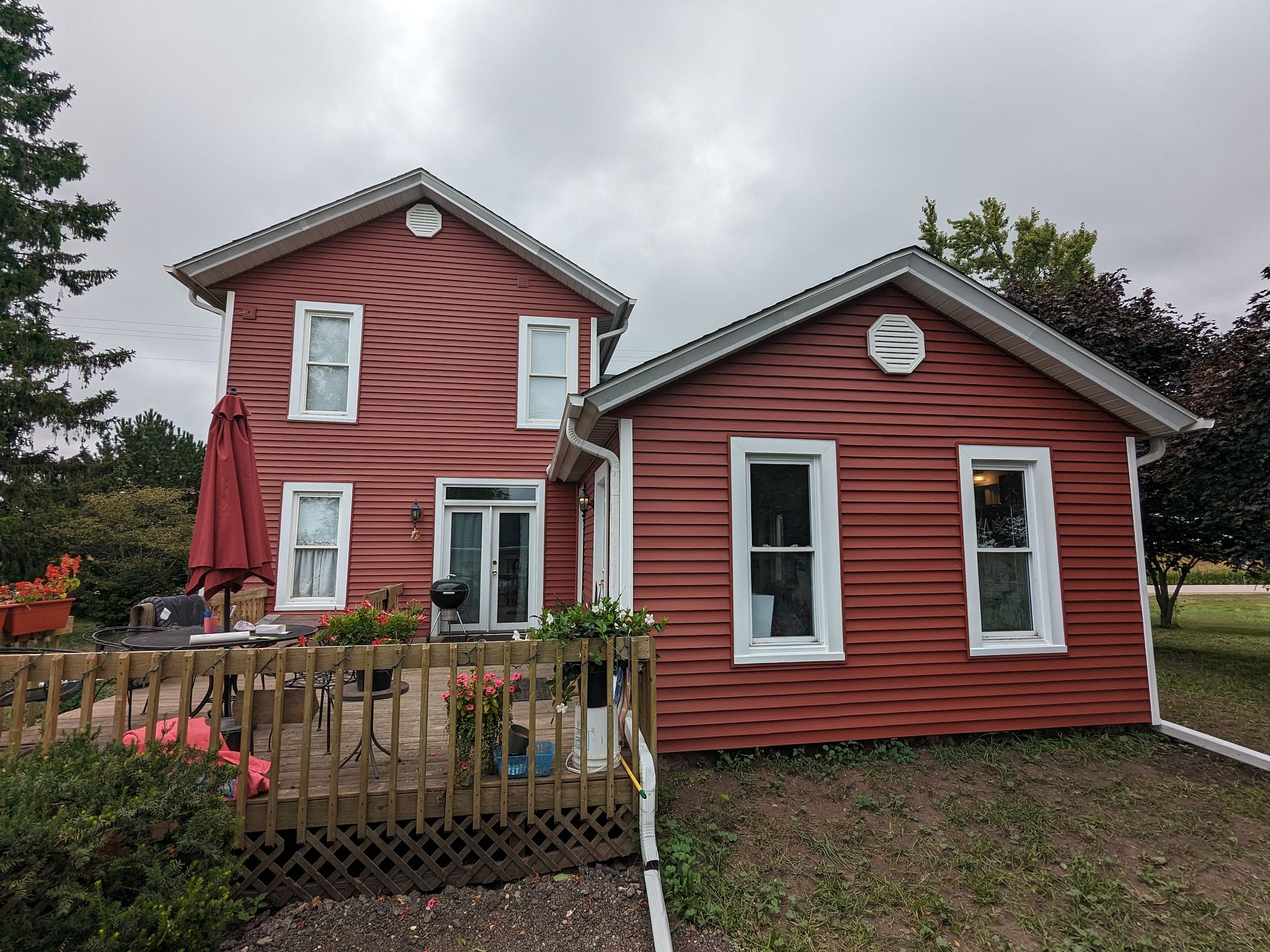 New roof and siding installed in Round Lake Beach